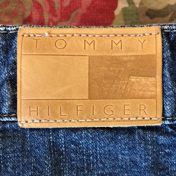 VTG TOMMY HILFIGER Jean Size 14 32” Inseam 100% Cotton TH Flag Logo Straight EUC - Picture 4 of 13